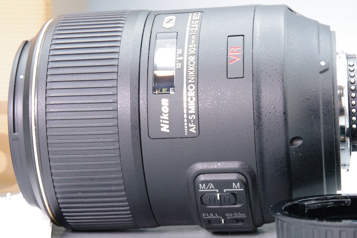 Nikon AF-S VR Micro-Nikkor 105mm f2.8G IF-ED Macro Lens Boxed Excellent