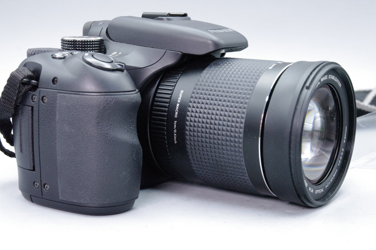 Fujifilm FinePix S100FS 11MP Bridge Camera – Near Mint – With Battery & Charger