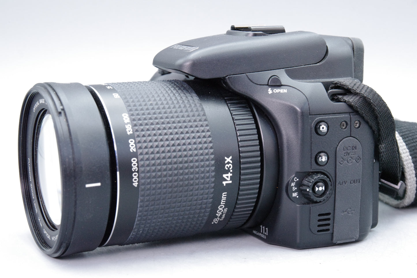 Fujifilm FinePix S100FS 11MP Bridge Camera – Near Mint – With Battery & Charger