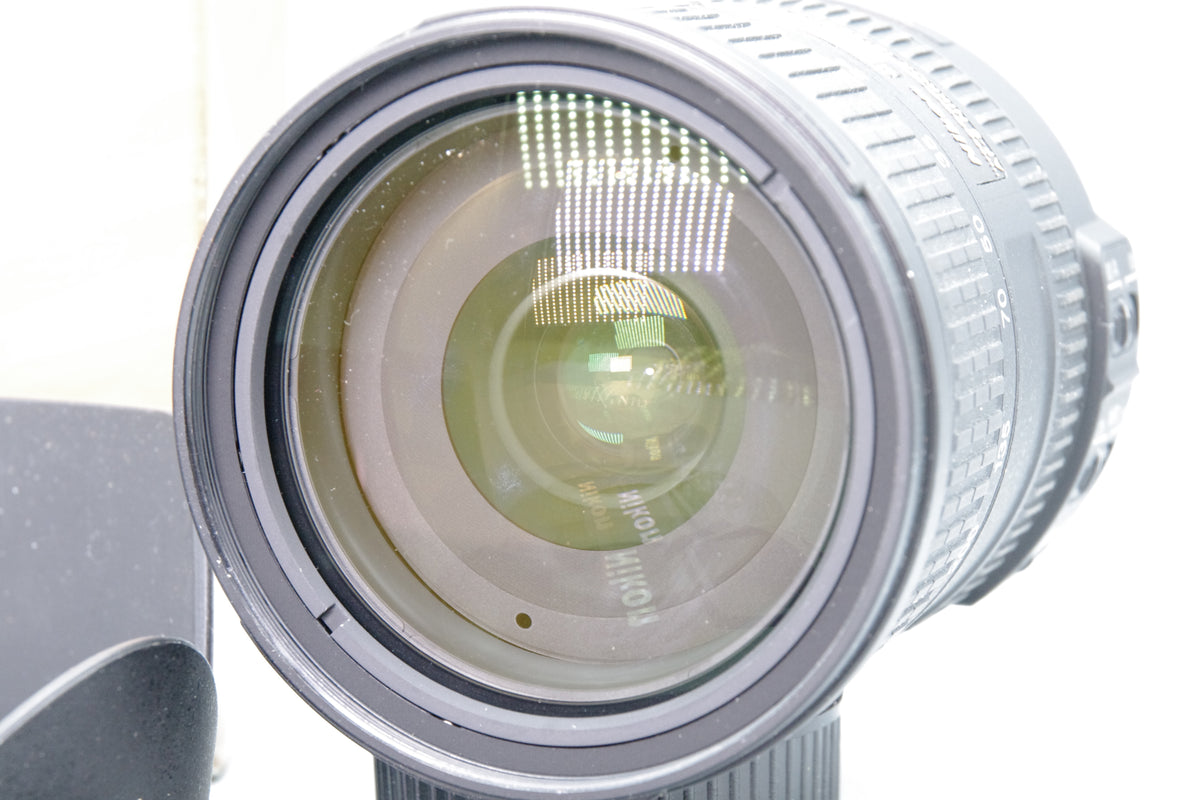 Nikon AF-S DX NIKKOR 18-200mm f3.5-5.6G ED VR II Lens Box Hood Caps Excellent