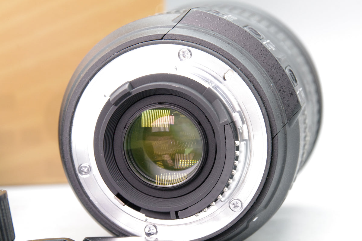 Nikon AF-S DX NIKKOR 18-200mm f3.5-5.6G ED VR II Lens Box Hood Caps Excellent
