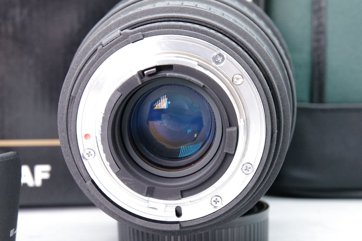 Sigma 24-70mm f2.8 EX DG Aspherical Lens Nikon AF Box Case Hood Excellent