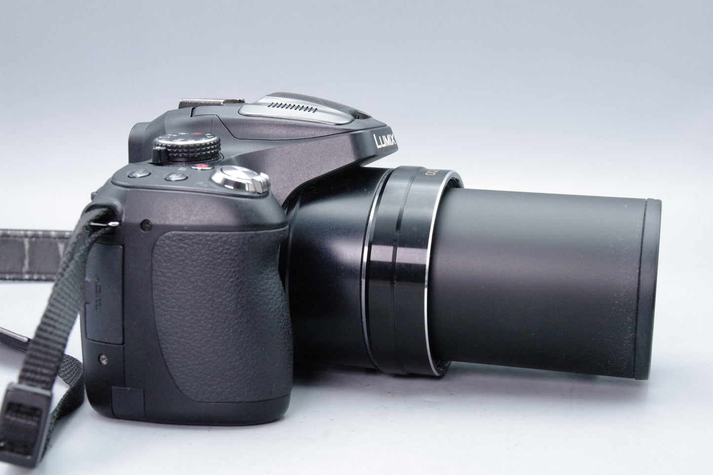 Panasonic Lumix FZ72 16.1MP Digital Bridge Camera - Excellent Condition