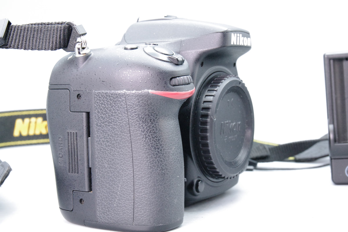Nikon D7100 24MP DSLR Camera – Excellent Condition – S/C 18583