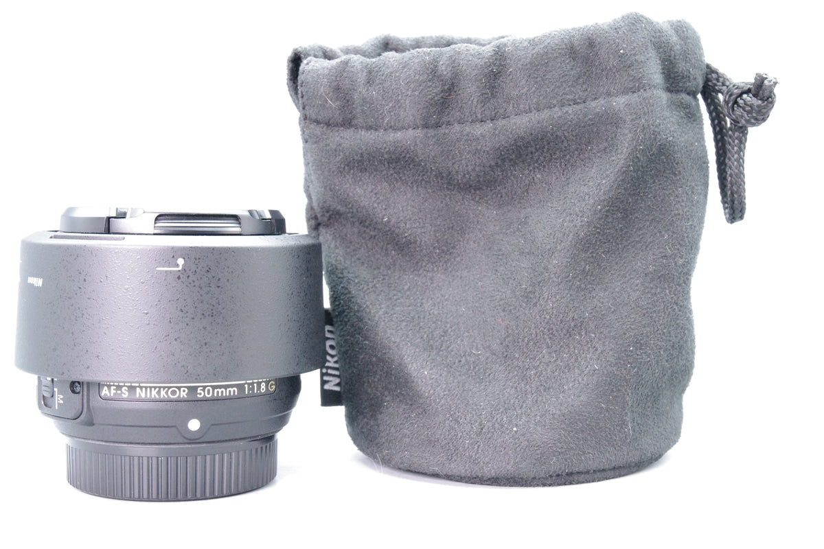 Nikon AF Nikkor 50mm f/1.8G Lens – Excellent Condition – Caps + Hood