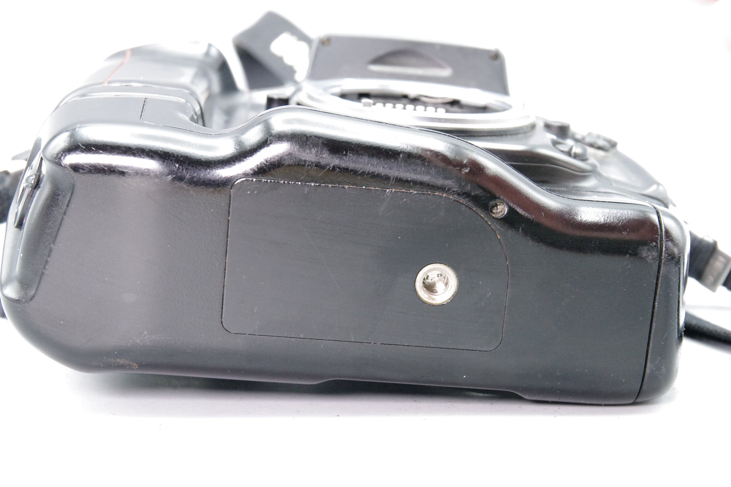Nikon F90X AF 35mm SLR Camera with MB‑10 Battery Grip – Very Good Cond