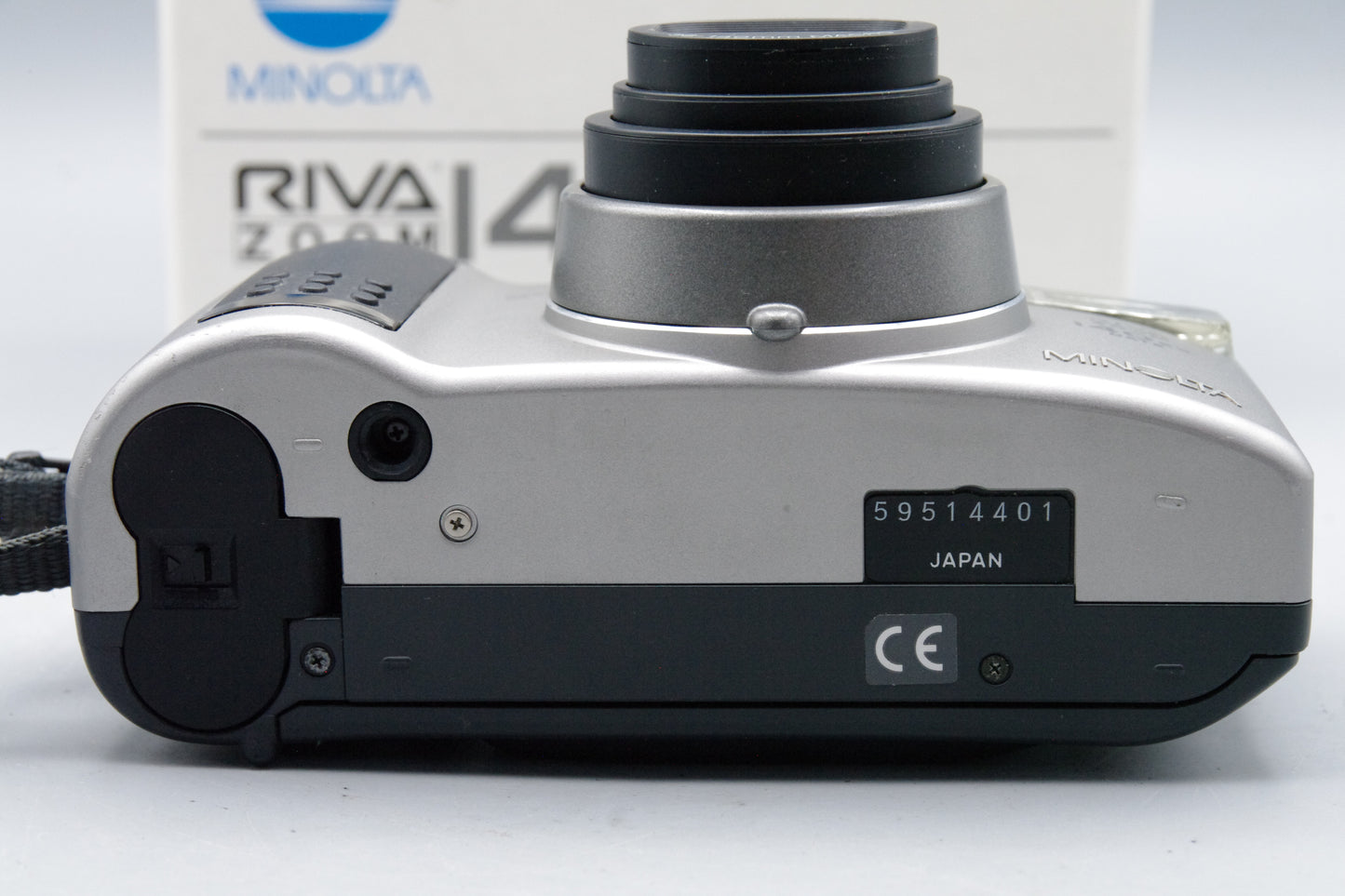 Minolta Riva Zoom 140ex 35mm Film Camera – Boxed – Tested