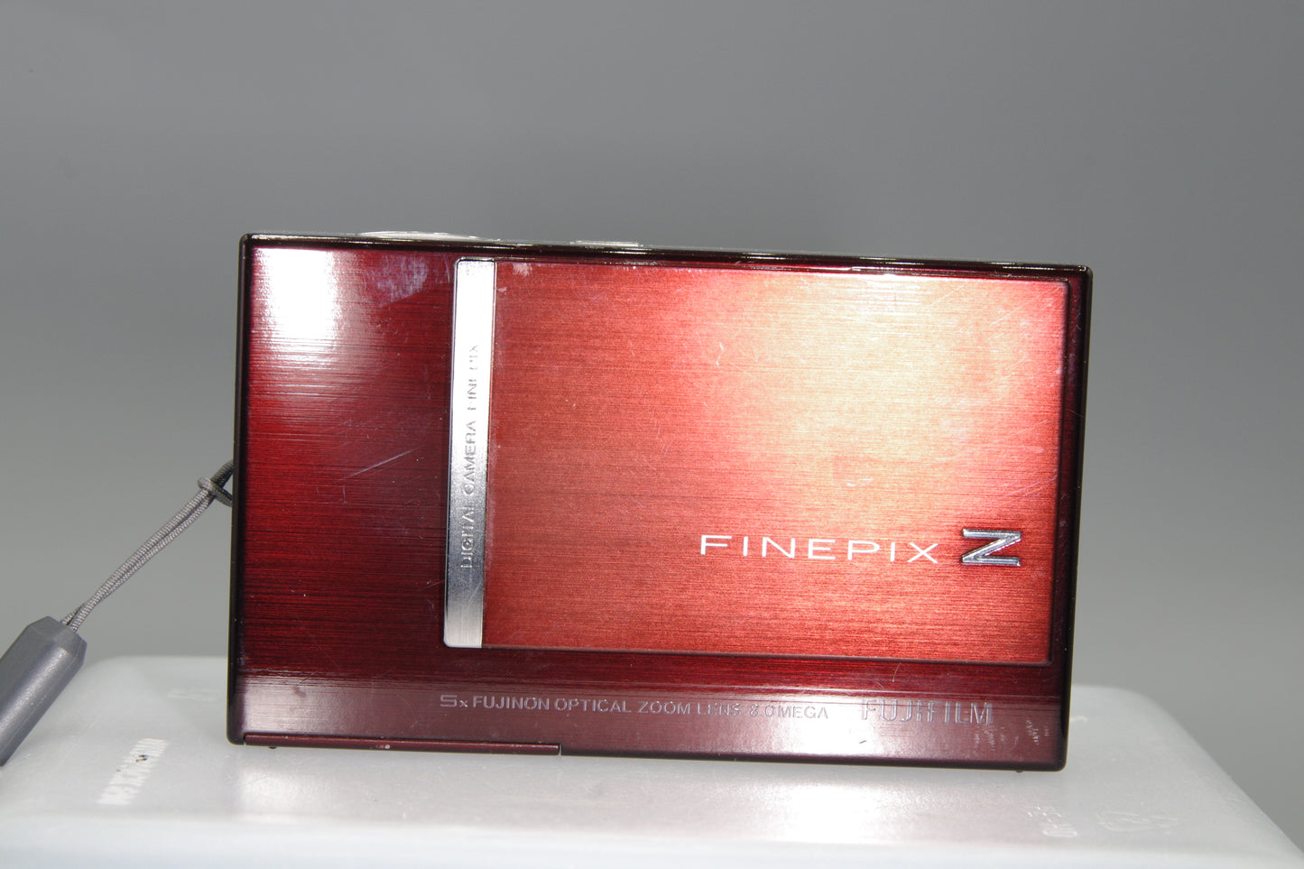 Fujifilm FinePix Z100fd 8MP Digital Camera – Ultra-Slim, 5x Zoom, Face Detection