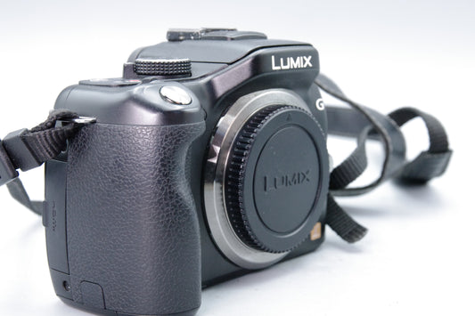 Panasonic Lumix DMC‑G5 16MP M4/3 Digital Camera – Excellent – S/C 2276