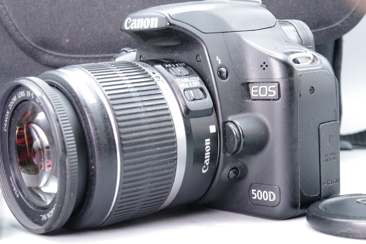 Canon EOS 500D 15.1MP Digital SLR with EF-S 18-55mm IS Lens Bag Manual Set Good