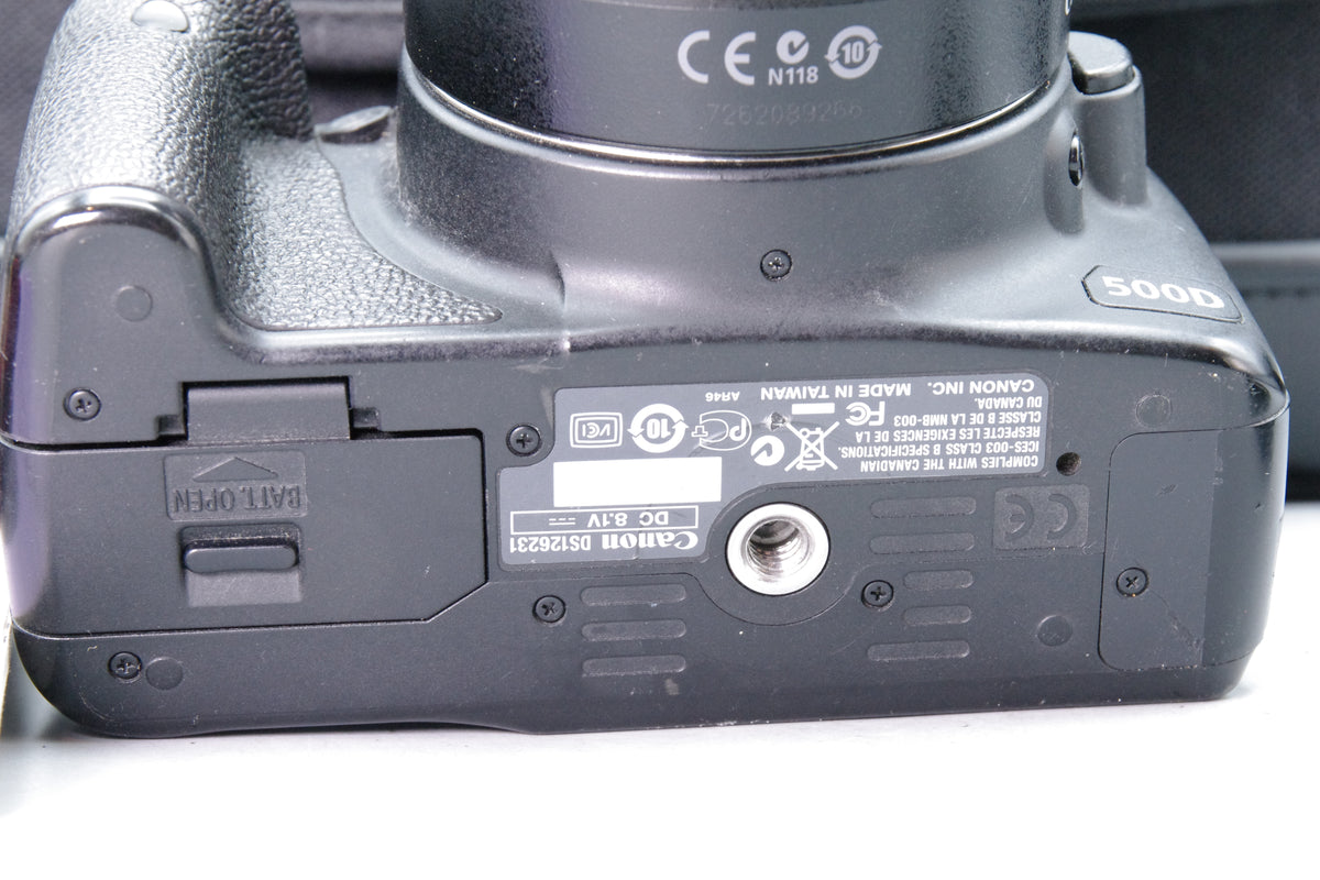 Canon EOS 500D 15.1MP Digital SLR with EF-S 18-55mm IS Lens Bag Manual Set Good