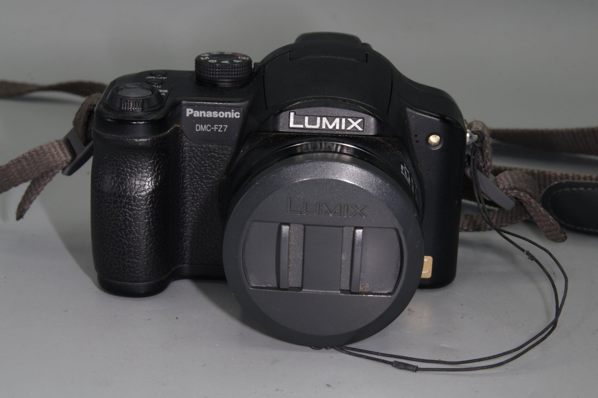 Panasonic Lumix DMC-FZ7 6MP Bridge Camera – Boxed, Leica 12x Zoom