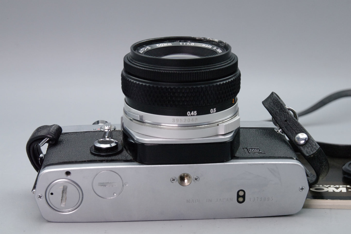 Olympus OM-1 35mm SLR Film Camera + 50mm F1.8 Lens Tested Working Excellent