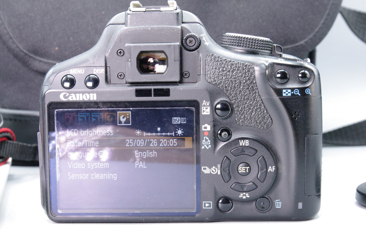 Canon EOS 500D 15.1MP Digital SLR with EF-S 18-55mm IS Lens Bag Manual Set Good