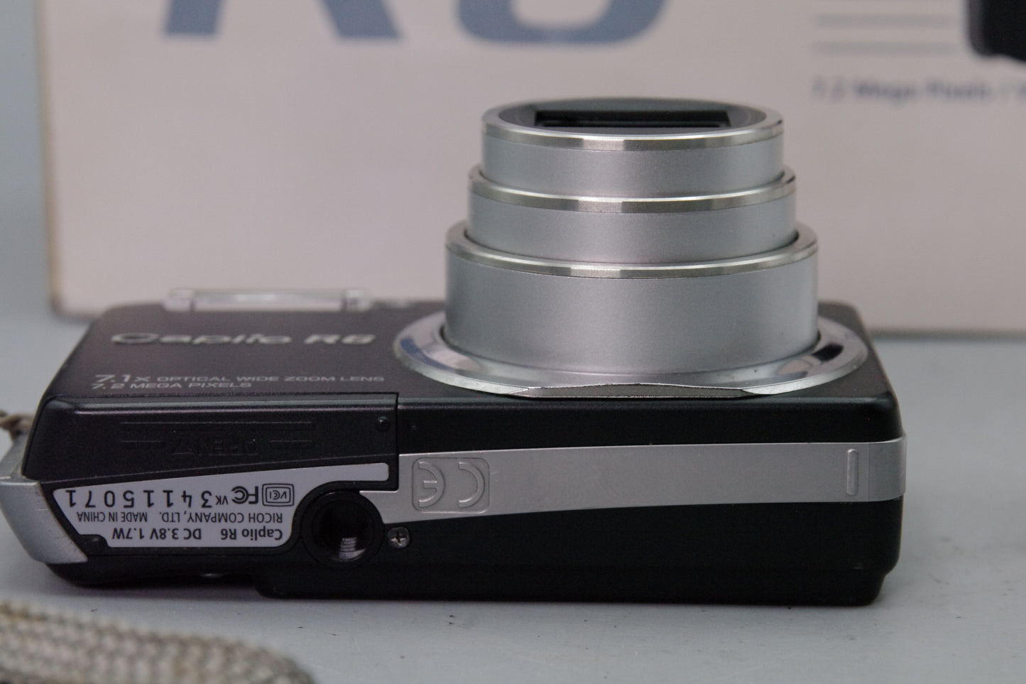 Ricoh Caplio R6 7MP Digital Compact Camera – Boxed – VGC