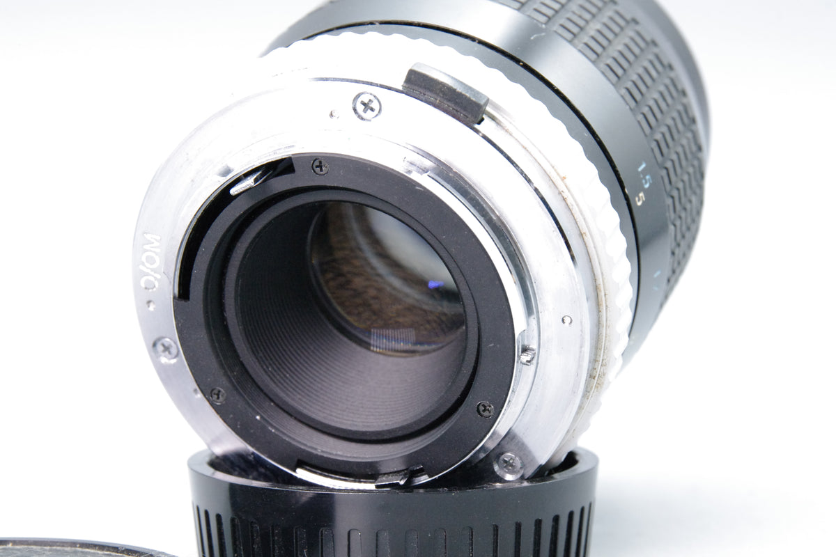 Hoya HMC Tele-Auto 135mm f2.8 Portrait Lens Olympus OM Mount Caps Excellent