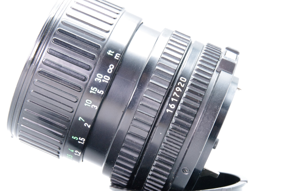 Canon FD 35–70mm f/3.5–4.5 Zoom Lens – Compact, Versatile & Sharp – Excellent Condition