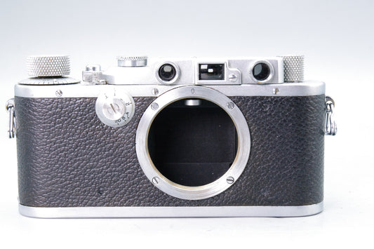 Leica III 35mm Rangefinder Camera 1936/37 Body Serial 226304 – Very Good