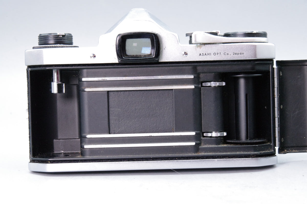 Asahi Pentax H2 35mm SLR with Auto-Takumar 55mm f2 Lens Spares or Repair