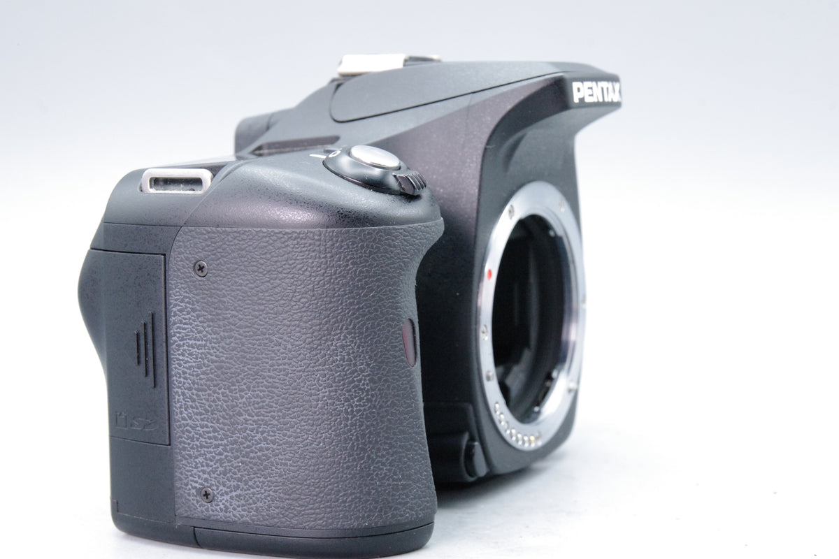 Pentax K100D 6.1MP Digital SLR Camera Body Black AF Faulty