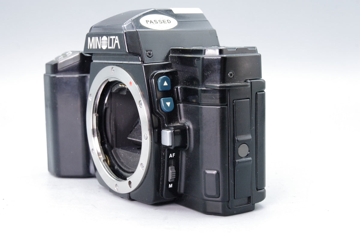 Minolta 7000 AF 35mm SLR Camera Body Black Landmark 1985 Model Tested Very Good