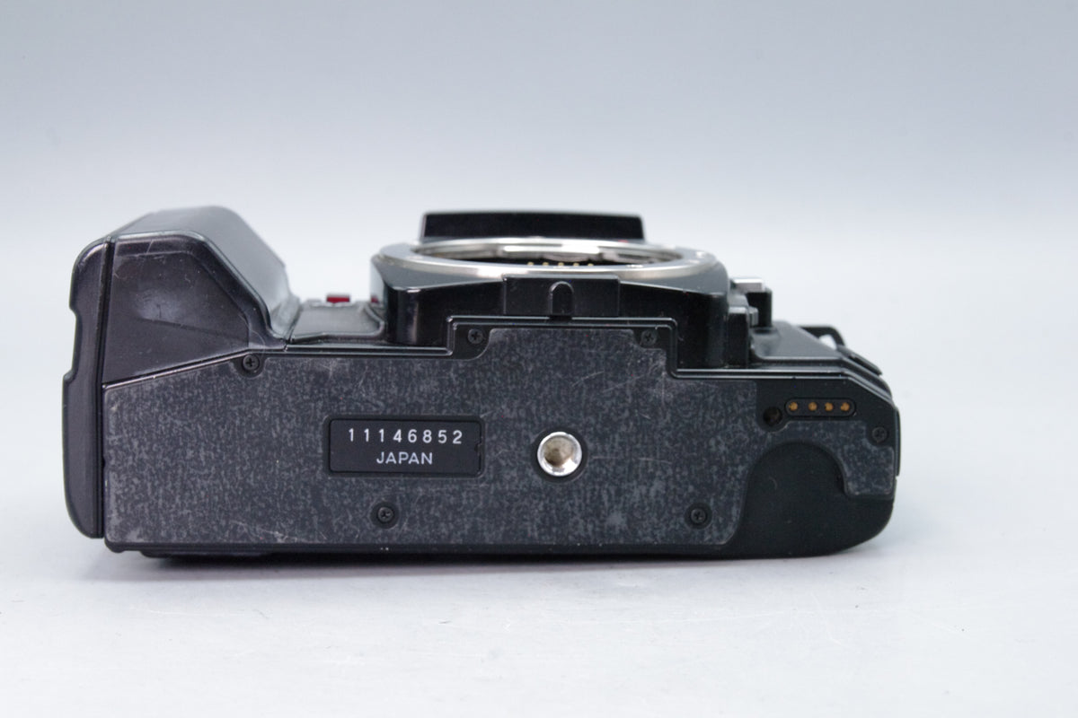 Minolta 7000 AF 35mm SLR Camera Body Black Landmark 1985 Model Tested Very Good