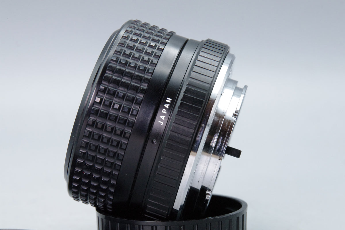 Tokina 28mm f2.8 Wide Angle Prime Lens Minolta MD Mount Caps Very Good