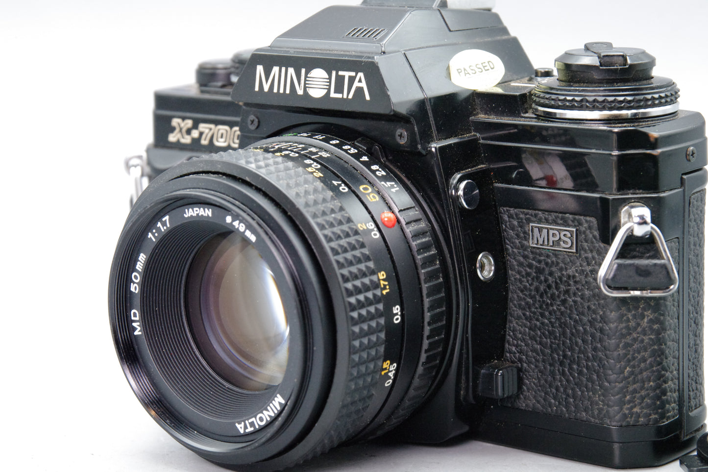 Minolta X‑700 35mm SLR + 50mm f/1.7 Lens – Black -  Batteries – Excellent
