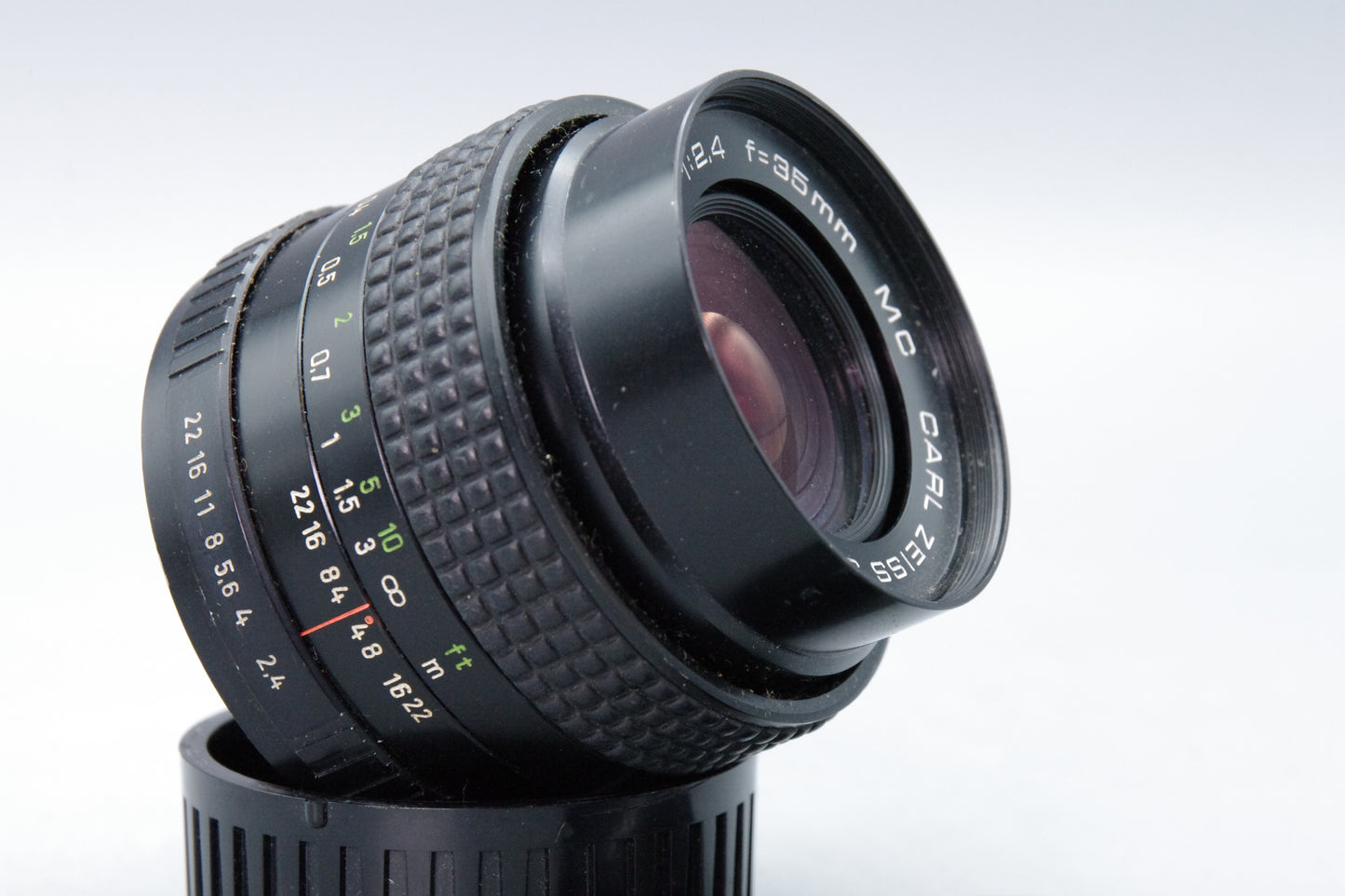 Carl Zeiss Jena Praktikar 35mm f/2.4 MC PB Mount Lens – Tested – Very Good