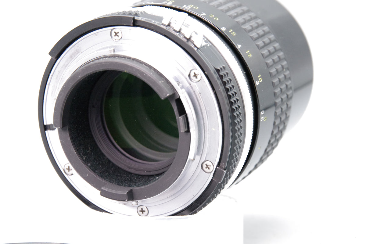 Nikon Nikkor 135mm f3.5 AI Telephoto Prime Lens F Mount