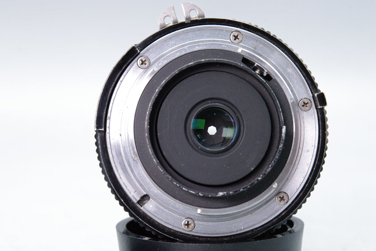 Nikon Nikkor 20mm f4 AI Ultra Wide Angle Prime Lens F Mount Caps Very Good