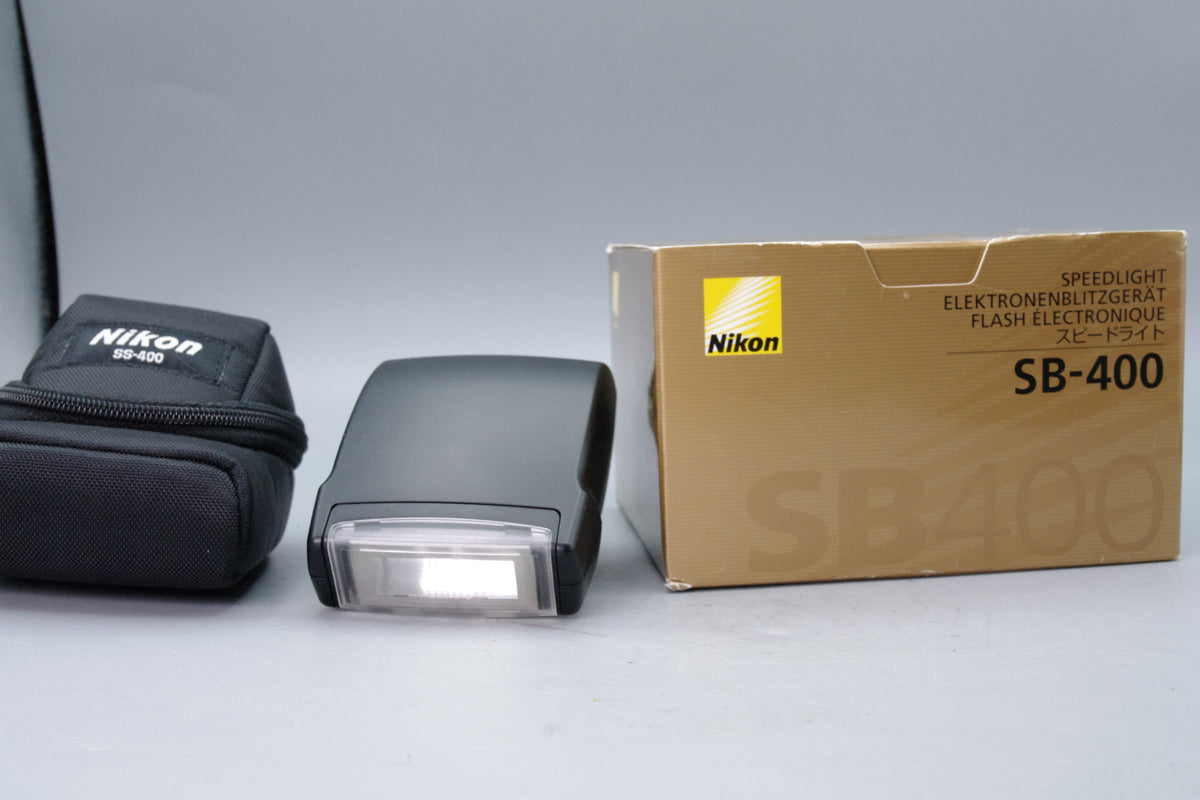Nikon Speedlight SB-400 i-TTL Compact Flash Unit Boxed with Soft Case Tested Mint