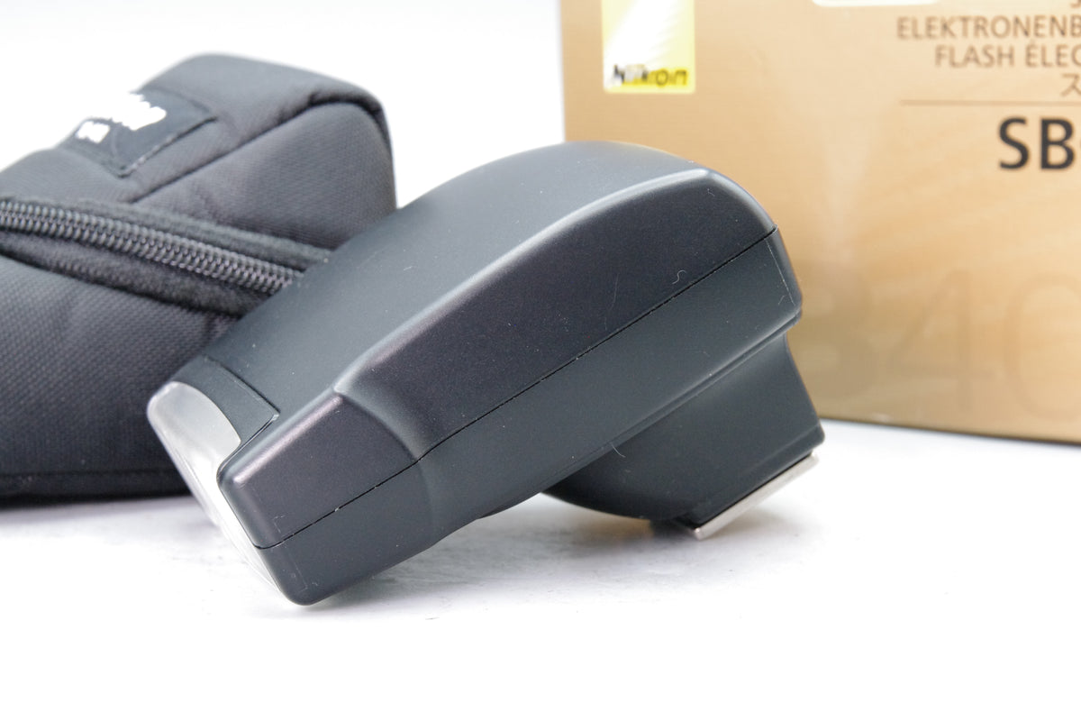 Nikon Speedlight SB-400 i-TTL Compact Flash Unit Boxed with Soft Case Tested Mint
