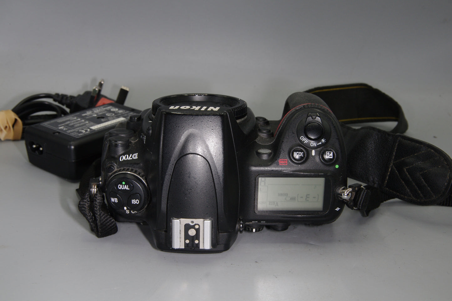 Nikon D700 Full Frame DSLR Camera Body - 12.1MP FX Sensor - VGC