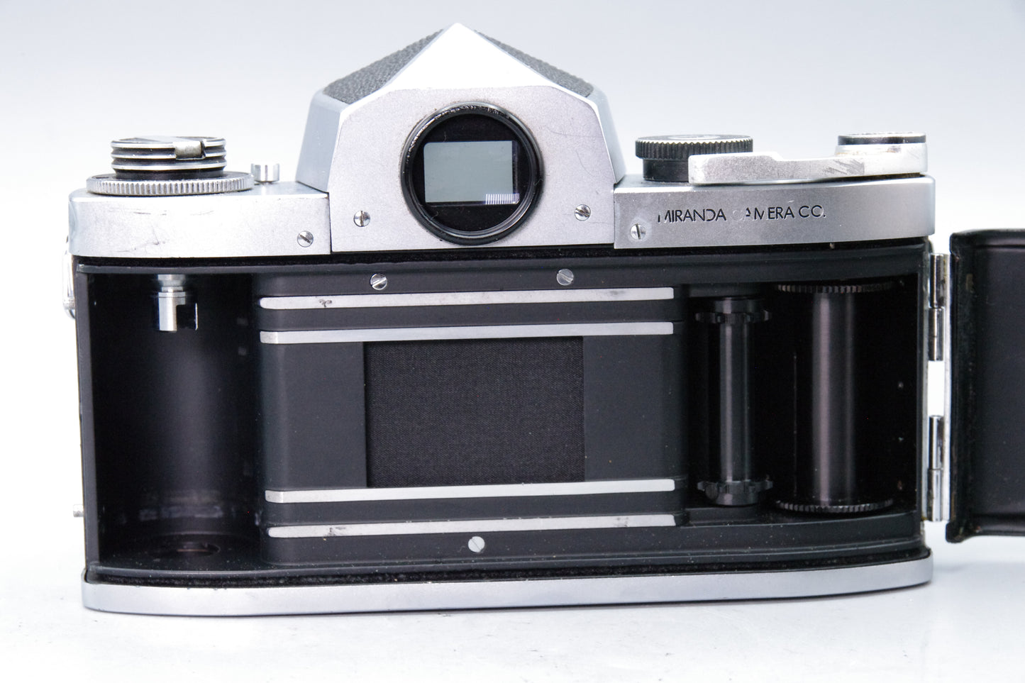 Miranda D 35mm SLR Camera with 50mm f/1.9 Lens – Tested – VGC –