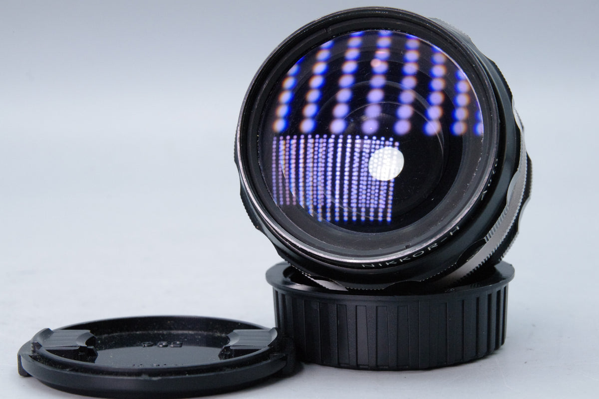 Nikkor-H Auto 28mm f3.5 Non-AI Wide Angle Prime Lens F Mount Caps Excellent