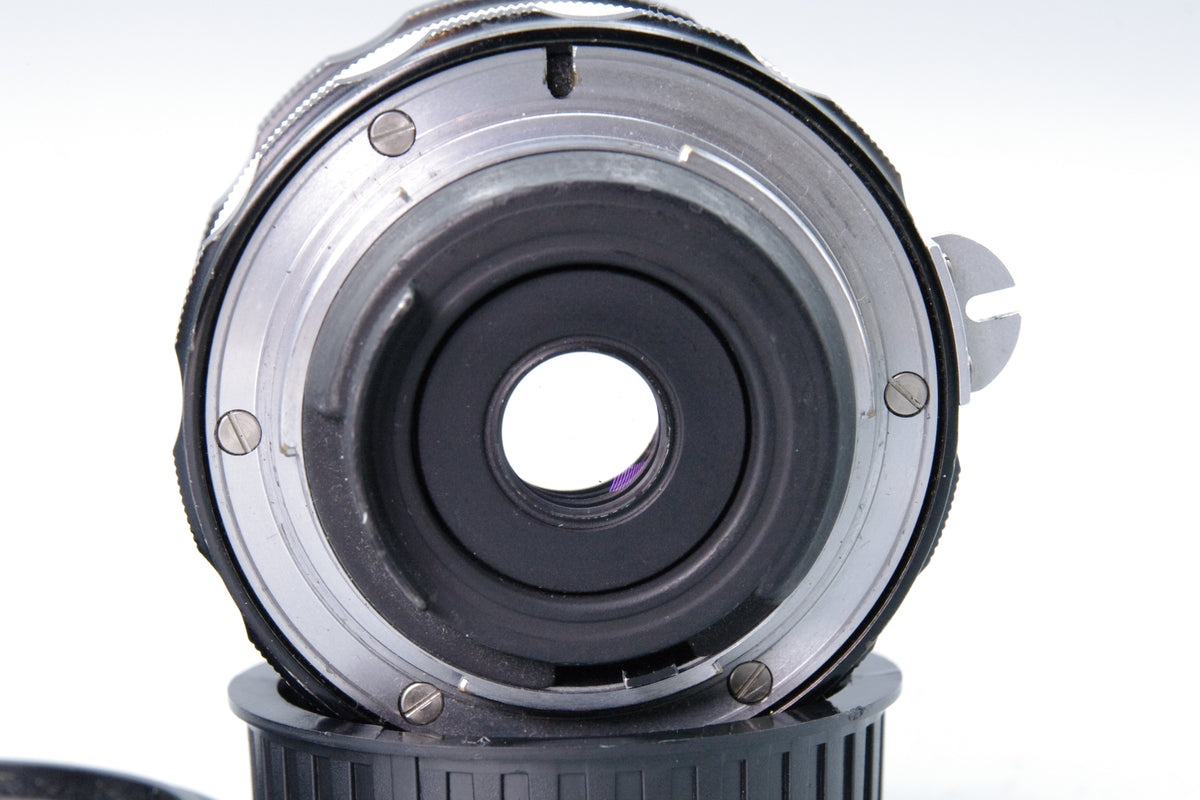 Nikkor-H Auto 28mm f3.5 Non-AI Wide Angle Prime Lens F Mount Caps Excellent