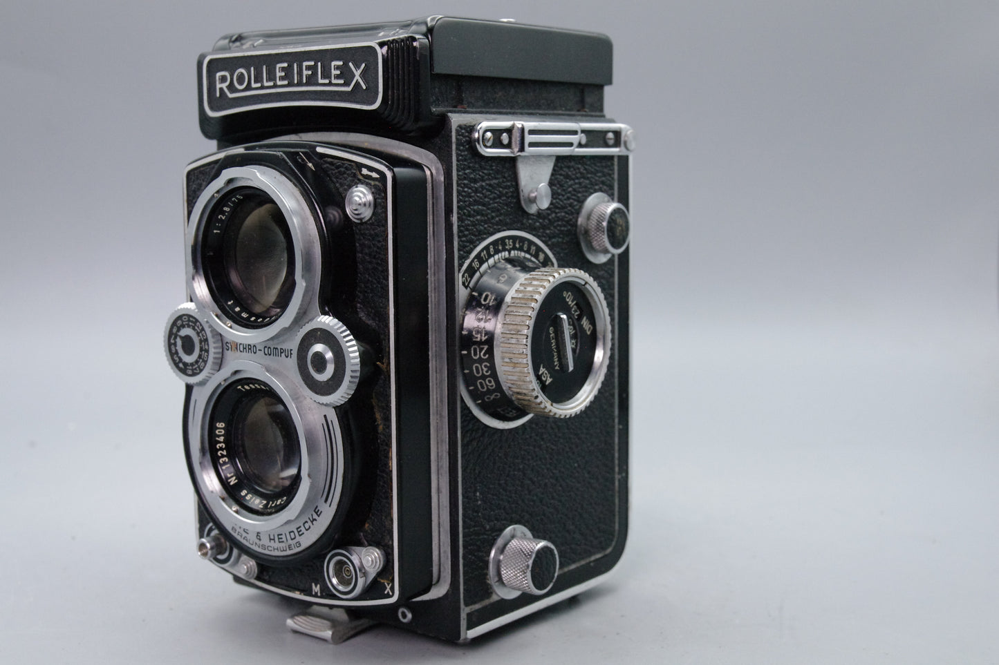 Rolleiflex 3.5B TLR Camera – Tessar 75mm F/3.5 Lens – Tested – Very Good Condition