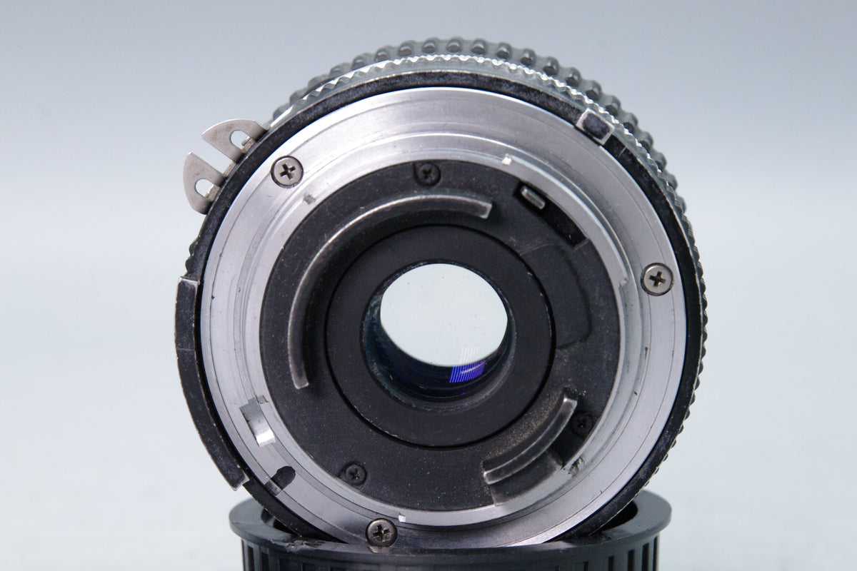 Nikon AI-S Nikkor 28mm f3.5 Wide Angle Prime Lens F Mount Caps Tested Excellent