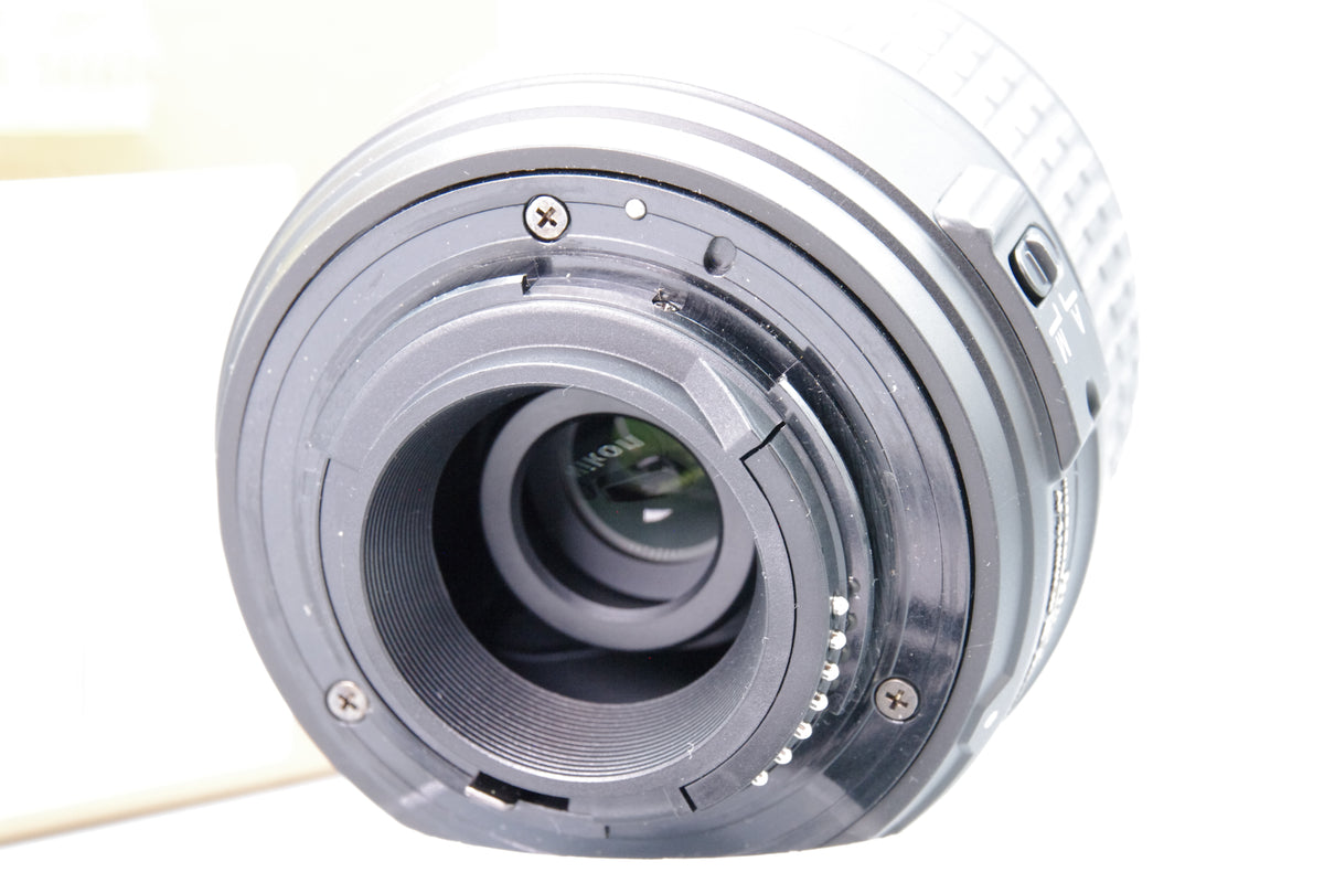 Nikon AF-S DX Zoom-Nikkor 18-55mm f3.5-5.6G ED II Lens Boxed Cap Tested Excellent