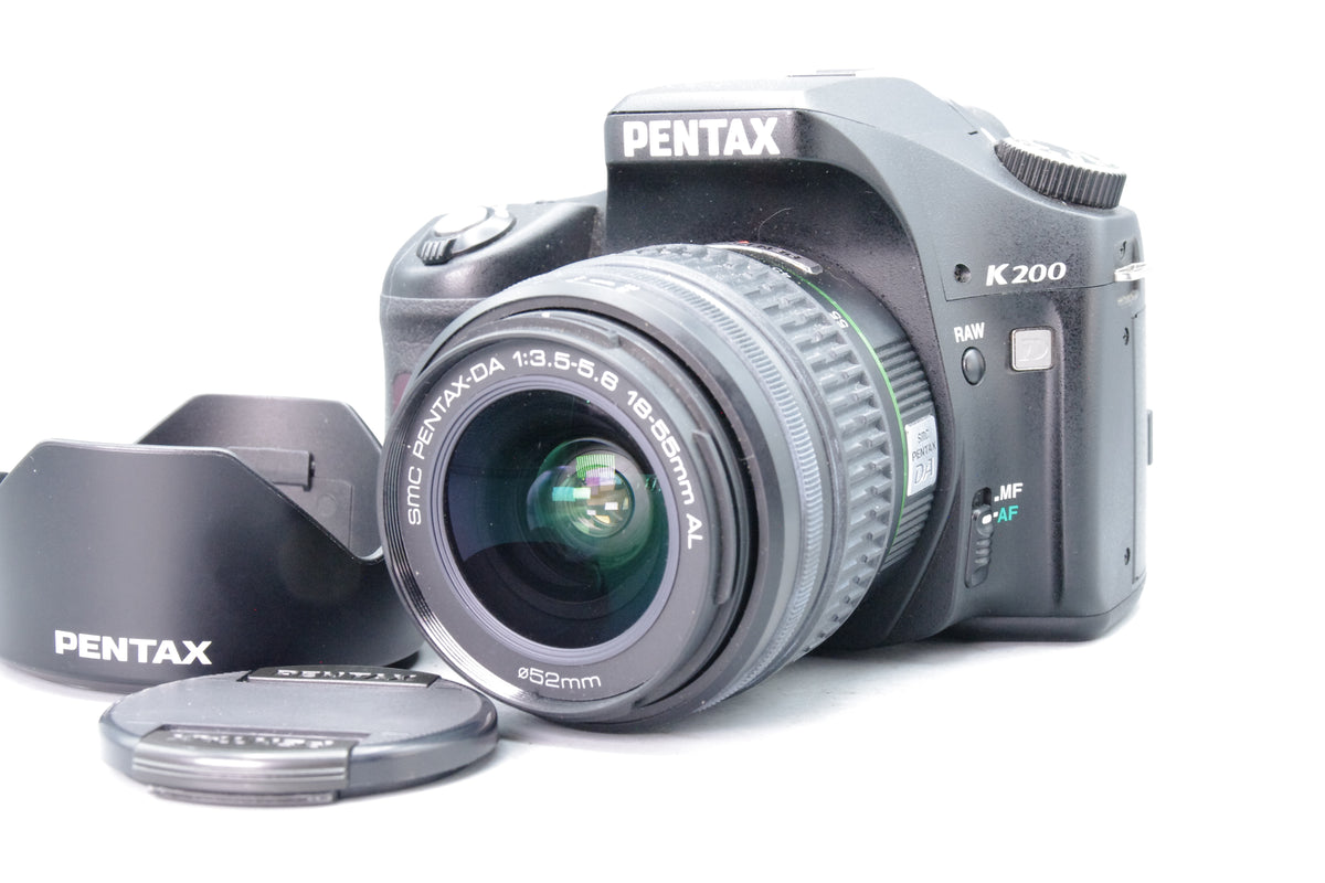 Pentax K200D 10.2MP Digital SLR Camera with SMC DA 18-55mm AL Lens Hood Cap Tested Excellent