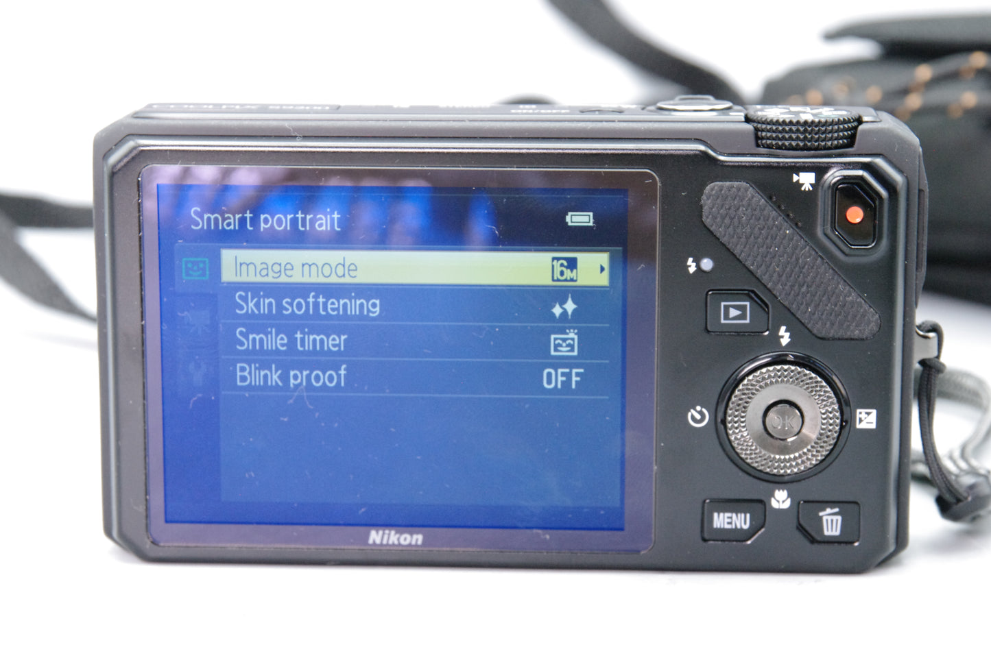Nikon S9200 16MP Digital Camera – Tested – Excellent Condition – With Case