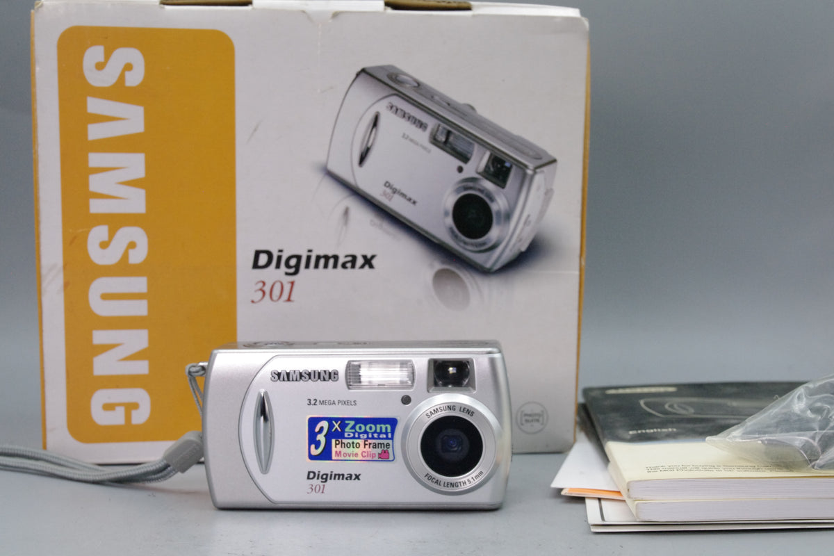 Samsung Digimax 301 3.2MP Compact Digital Camera Boxed Manuals Strap Tested Excellent