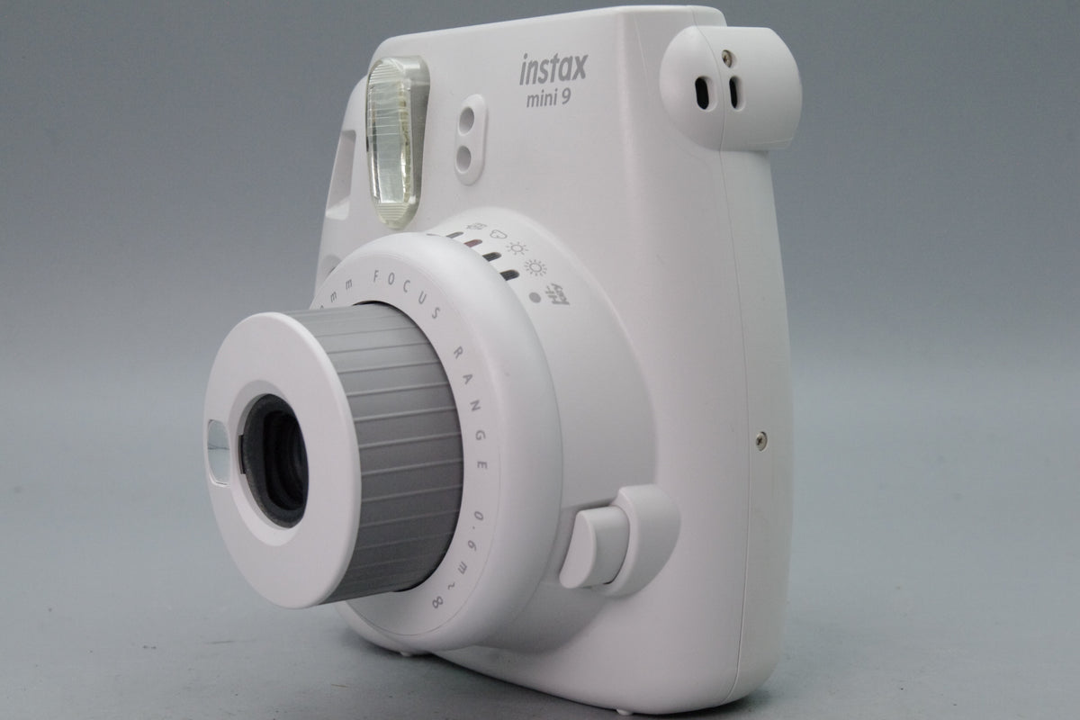 Fujifilm Instax Mini 9 Instant Camera Smokey White Tested Excellent Condtion