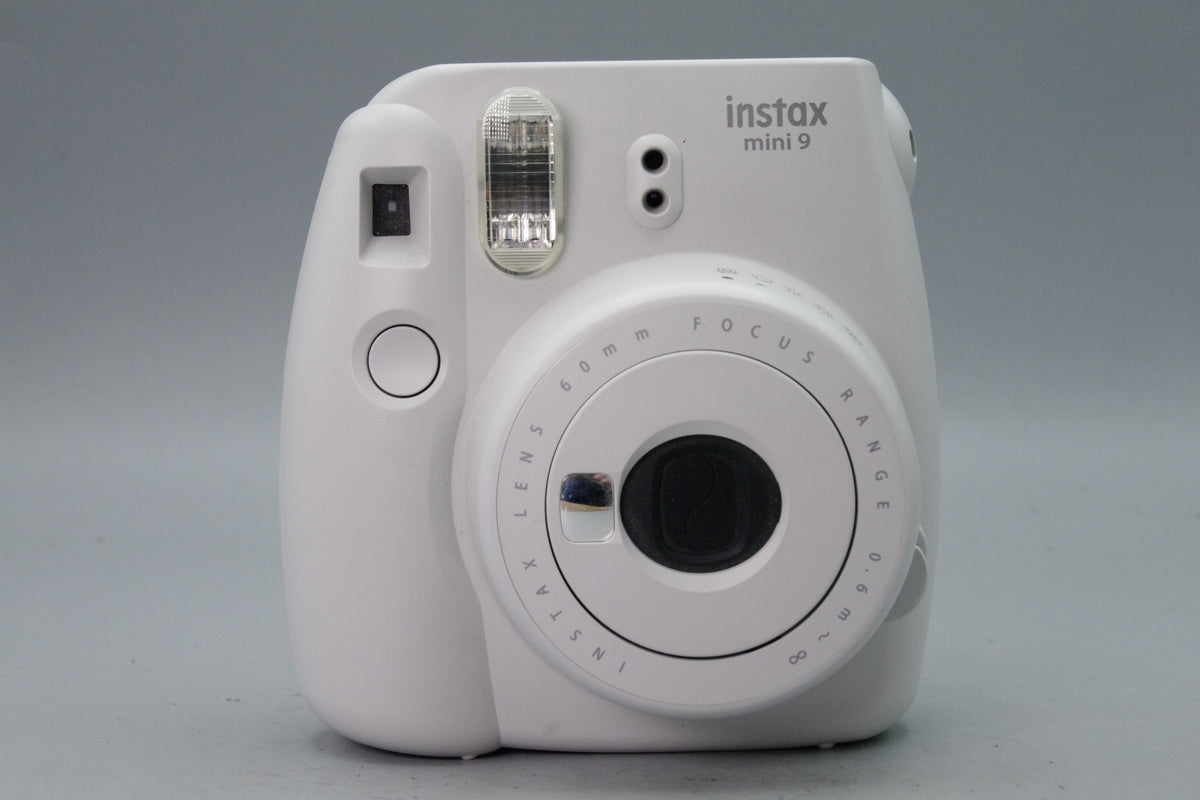 Fujifilm Instax Mini 9 Instant Camera Smokey White Tested Excellent Condtion