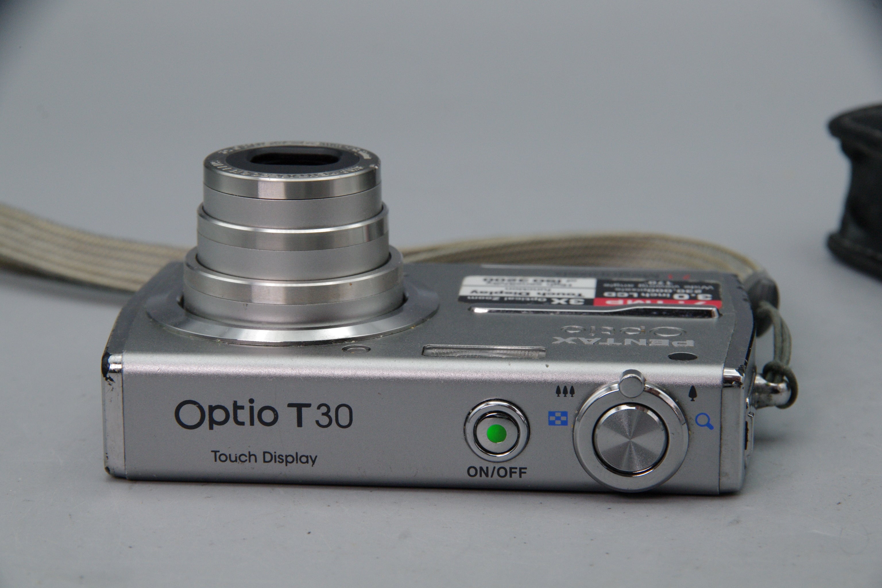 Pentax Optio T30 Compact Digital Camera – Touchscreen 7.1MP