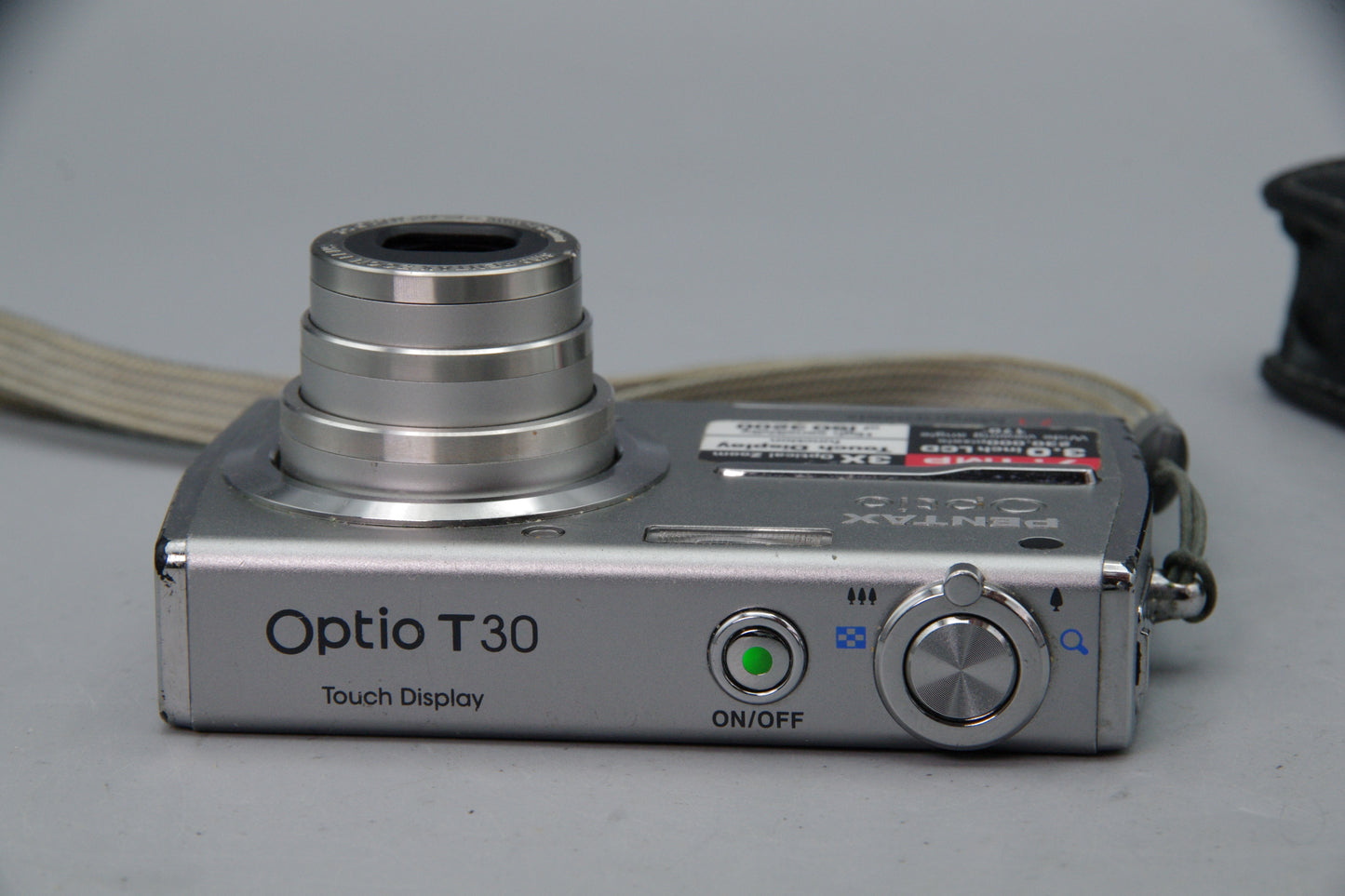 Pentax Optio T30 Compact Digital Camera – Touchscreen 7.1MP