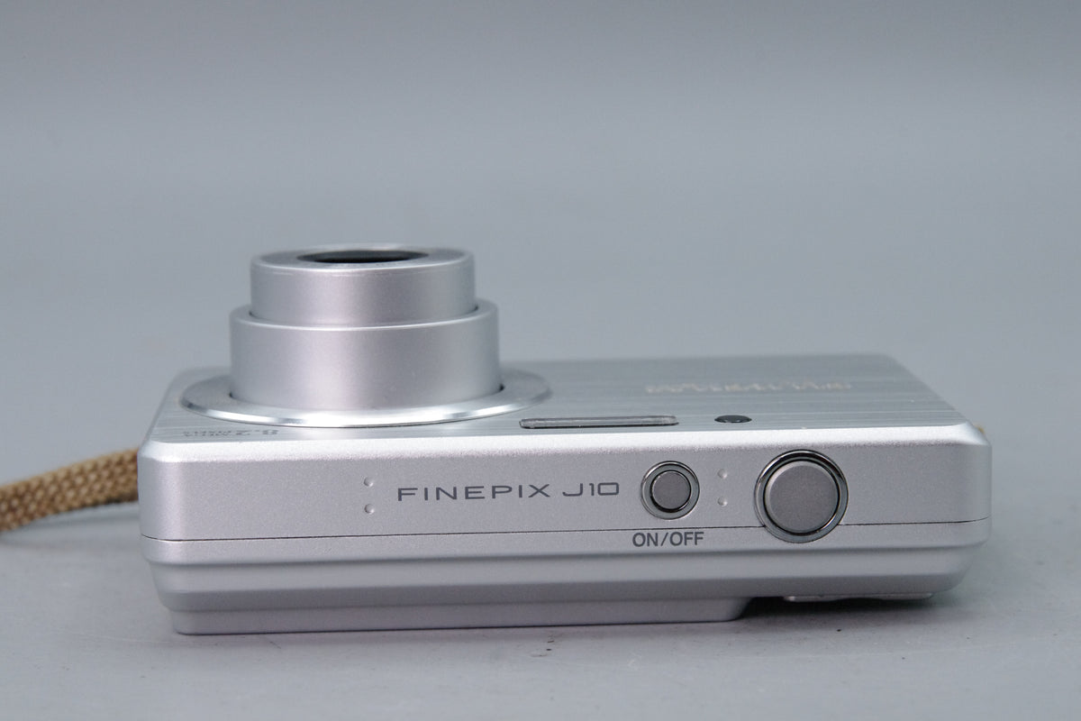 Fujifilm FinePix J10 8.2MP Digital Camera Silver Fujinon 3x Zoom Strap Tested