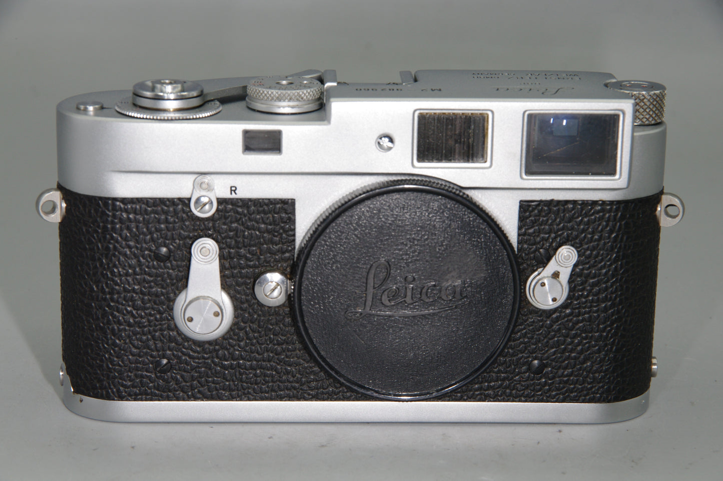 Leica M2 35mm Rangefinder Camera – 1959 Model w/ Self-Timer – Classic M Mount