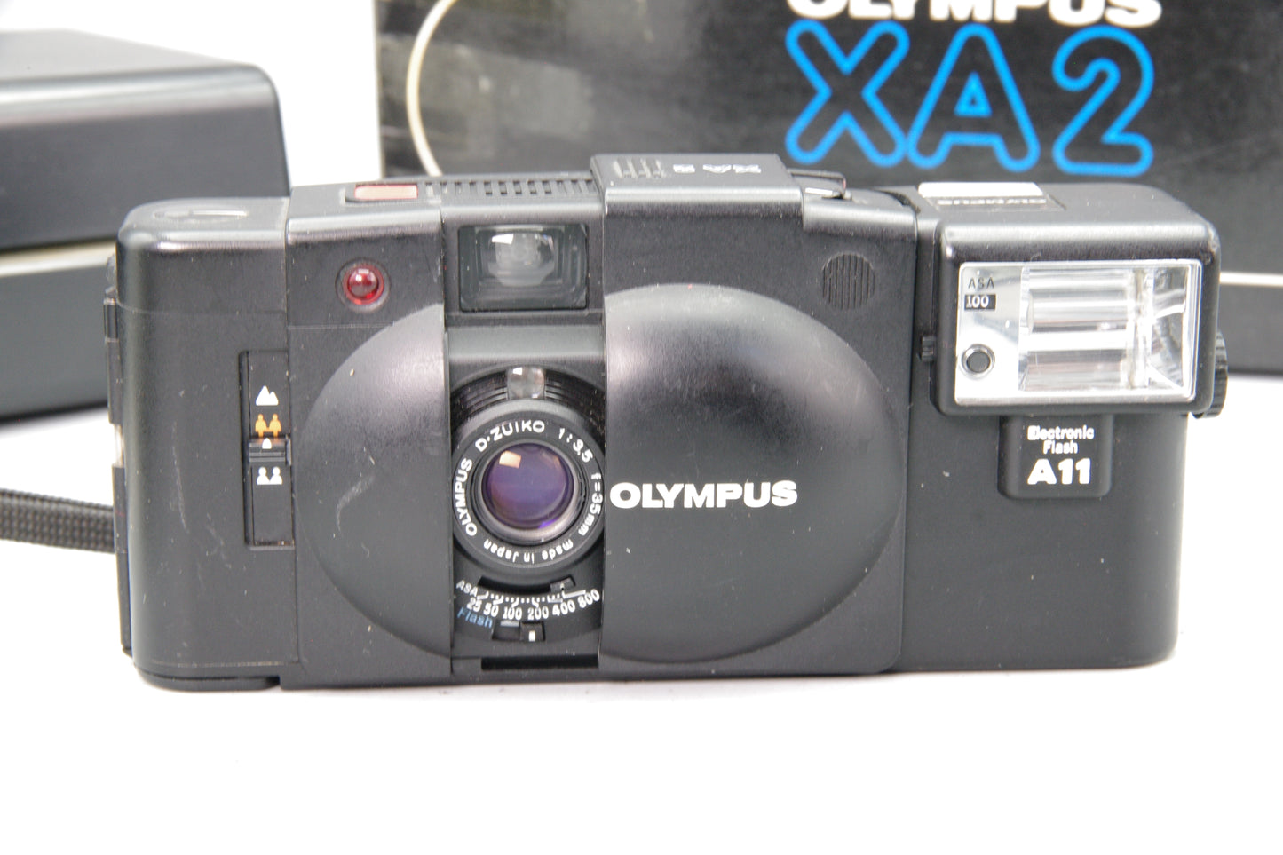 Olympus XA2 35mm Compact Film Camera with A11 Flash – Boxed & Tested